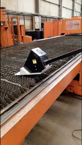 Laser slat cleaner